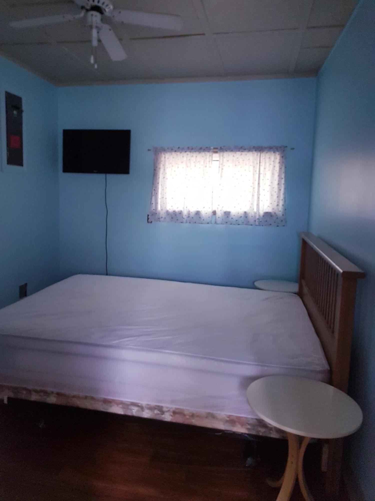 Marble Lake Lodge Cloyne ห้อง รูปภาพ