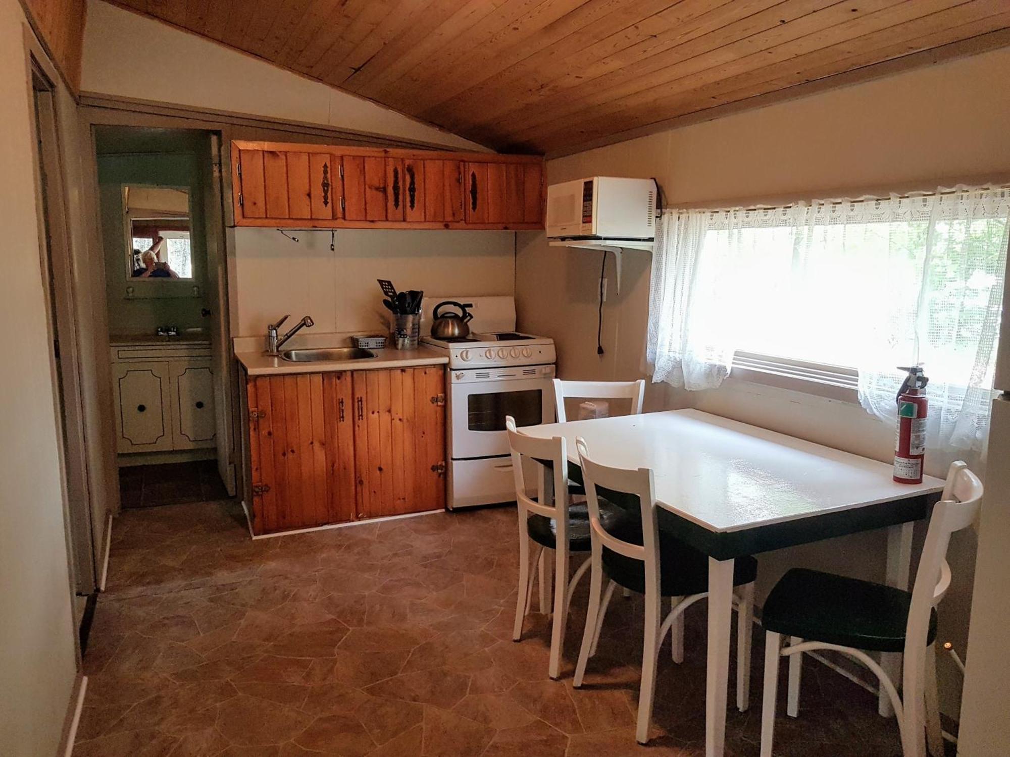 Marble Lake Lodge Cloyne ห้อง รูปภาพ
