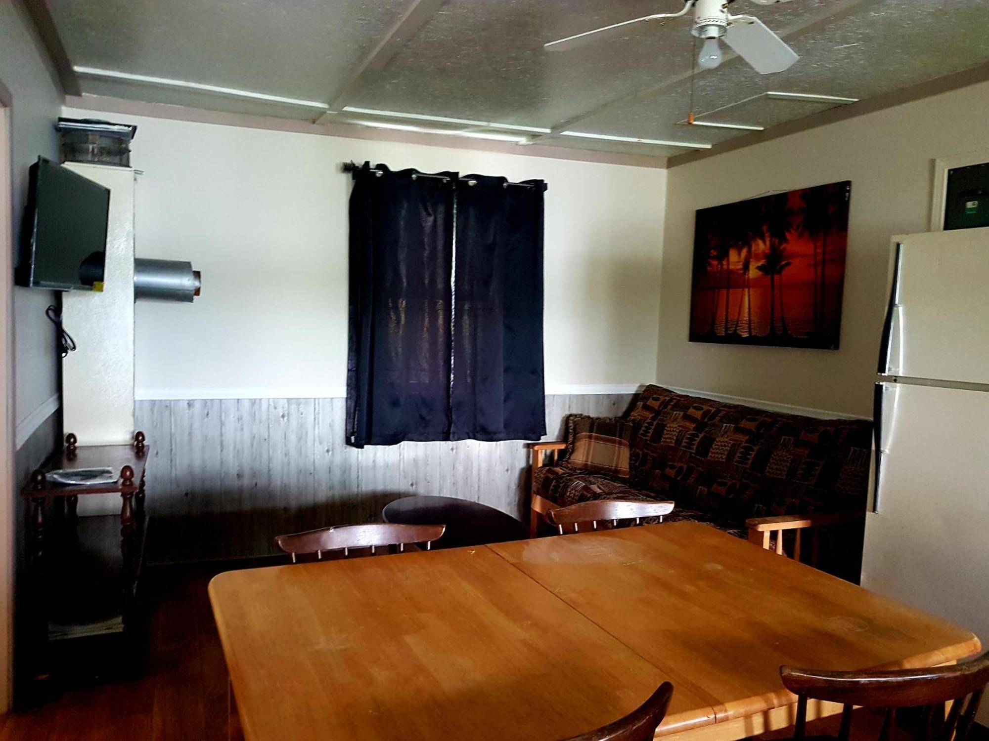 Marble Lake Lodge Cloyne ห้อง รูปภาพ