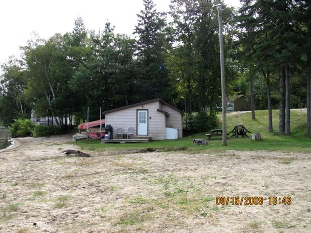 Marble Lake Lodge Cloyne ห้อง รูปภาพ